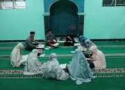 Polres Loteng Ajak Masyarakat Tingkatkan Keimanan di Bulan Puasa Melalui Tadarus Bersama.