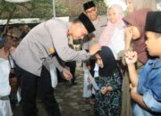Buka Puasa Bersama Anak Yatim, Kapolres Loteng Berikan Santunan