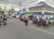 Polsek Batulayar Hadir Jaga Keamanan Ngabuburit Ramadan