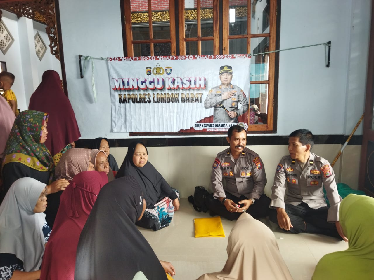 Kekhawatiran Terhadap Ancaman Narkoba, Masyarakat Desa Labuapi Menanyakan Bahaya Narkoba ke Polisi