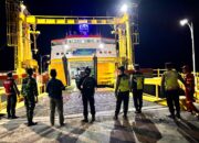 Personel Pos Terpadu Operasi Ketupat Rinjani 2025 Tetap Siaga, Penyeberangan Laut Poto Tano Terpantau Landai pada Hari Raya Idul Fitri 1446 H