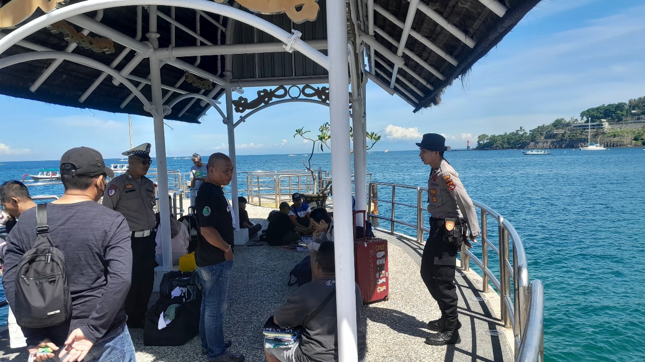 Operasi Ketupat Rinjani: Polisi Siaga di Senggigi, Prioritaskan Keselamatan Anak