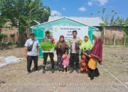 Tingkatkan Semangat Ketahanan Pangan, Bhabinkamtibmas Desa Labuhan Lalar Bantu Warga Persiapkan Lahan untuk Tanaman Bergizi