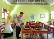 Bhabinkamtibmas Polsek Asakota Pantau Pendistribusian Makanan Bergizi Tahap Pertama di Dua Sekolah