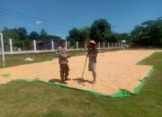 Bhabinkamtibmas Rasabou Pantau Persiapan Panen Jagung Warga di So Kuta 1