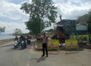 Sat Lantas Polres Bima Kota Laksanakan Pengalihan Arus Lalin Terkait Pengerjaan Crossing Drainase di Kawasan Amahami