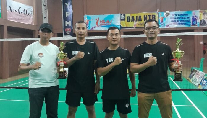 PB SETIA BHAYANGKARA POLRES LOMBOK TENGAH RAIH JUARA 1 TURNAMEN BULUTANGKIS “YUDHISTIRA CUP 2025”
