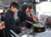 Hari ke-6 Latsitardanus 2026, Taruna Akpol Masak di Dapur Lapangan untuk Ratusan Warga Aceh Tamiang