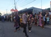 Bhabinkamtibmas Desa Surabaya Laksanakan Pengamanan dan Monitoring Acara Adat Nyongkolan