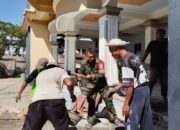 Babinsa Gerung Bangun Kebersamaan Lewat Pembangunan Masjid