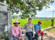 Bhabinkamtibmas Desa Bagik Papan Sampaikan Himbauan Kamtibmas dan Program Ketahanan Pangan kepada Warga
