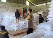 Polisi Kawal Distribusi Jagung di Lombok Barat, Pastikan Ketahanan Pangan Nasional Terjaga Aman