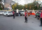 Sat Samapta Polres Sumbawa Kawal Pemberangkatan Calon Jamaah Haji di Pendopo