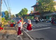 Personel Polsek Rasanae Timur Laksanakan Pergelaran Rawan Pagi di Sejumlah Titik Keramaian