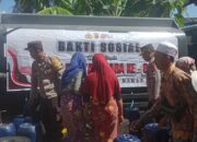 Atasi Kekeringan, Polres Lombok Barat Distribusikan Air Bersih